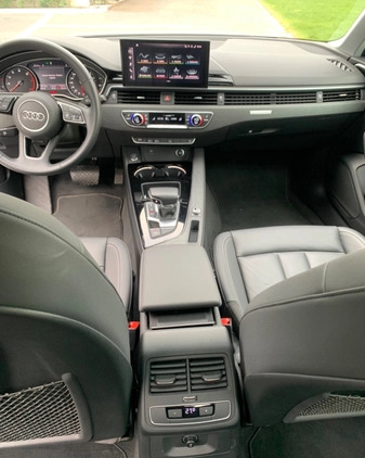 Audi A4 cena 115000 przebieg: 28000, rok produkcji 2021 z Kraków małe 137